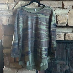 Z Supply Women’s Camo Top NWT